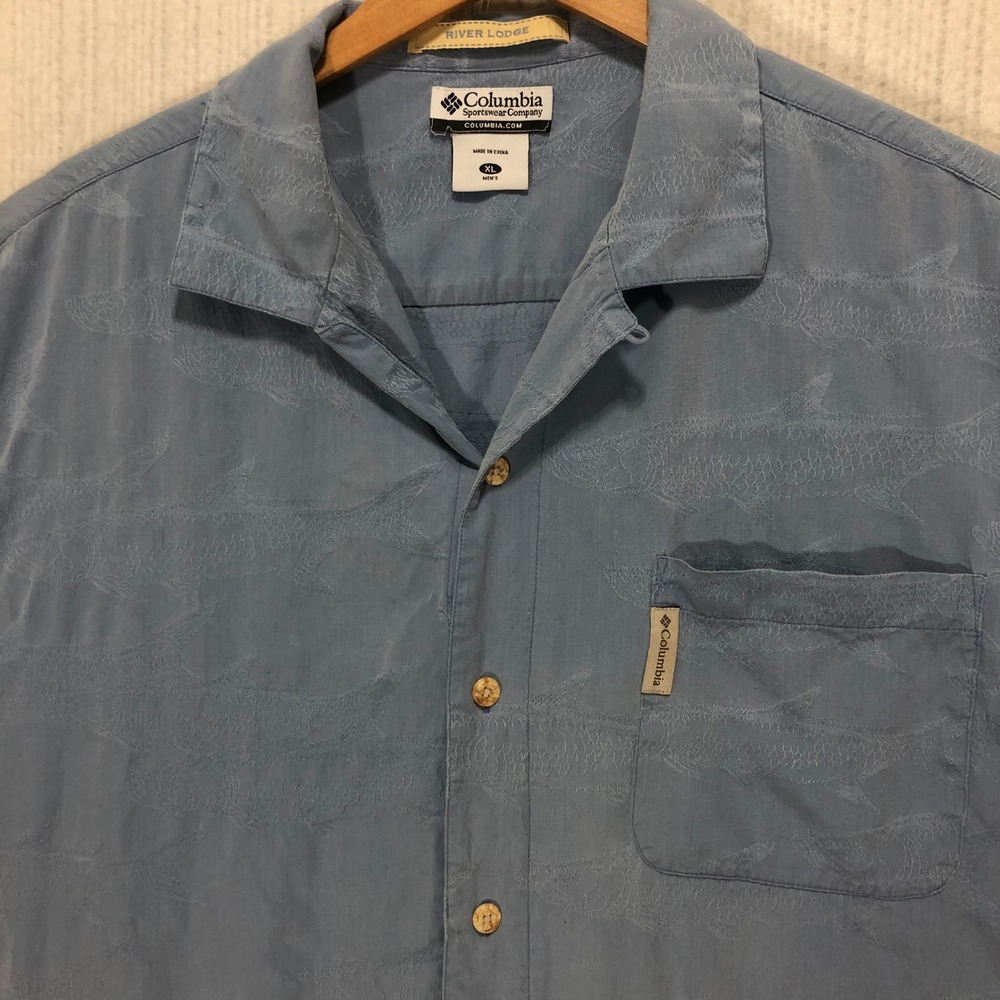 Columbia River Lodge Men's XL Blue Short Sleeve Button Down Shirt Fish Print